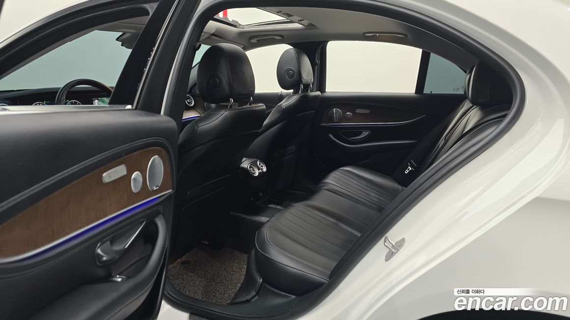 Mercedes-Benz E-Class 2018
