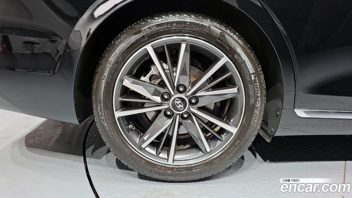 Hyundai Grandeur 2020