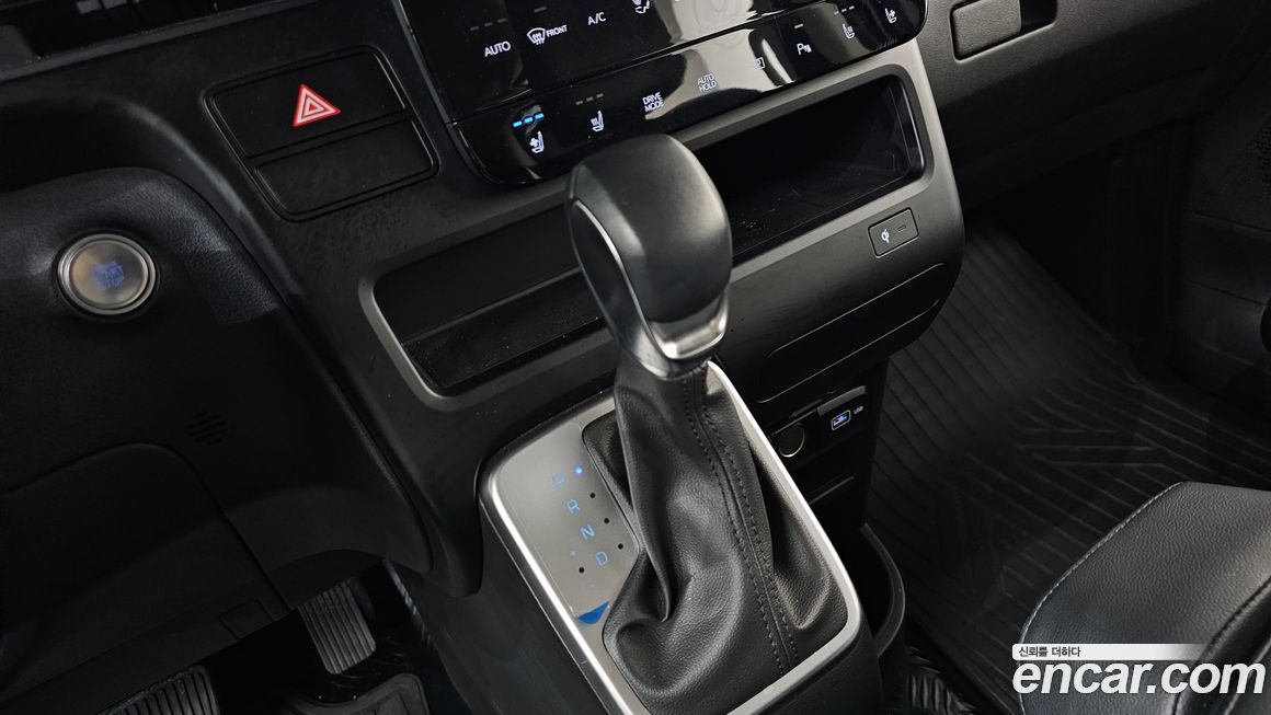 Hyundai Staria 2022