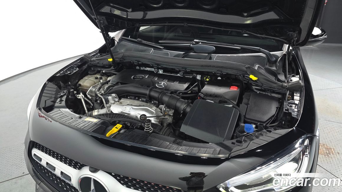 Mercedes-Benz GLA-Class 2020