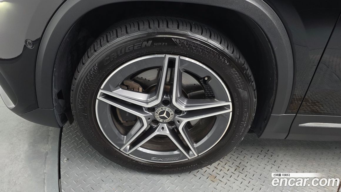 Mercedes-Benz GLA-Class 2020