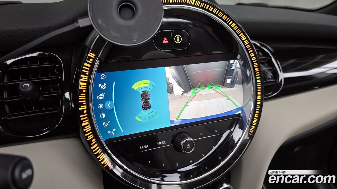 Mini Cooper Convertible 2023