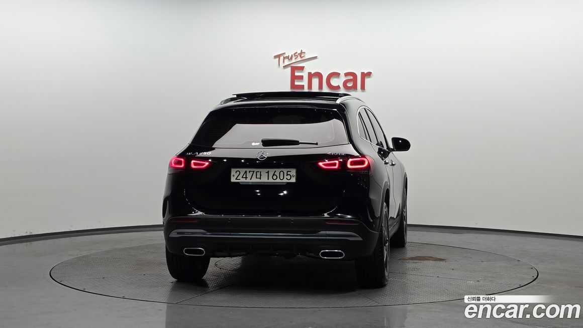 Mercedes-Benz GLA-Class 2020