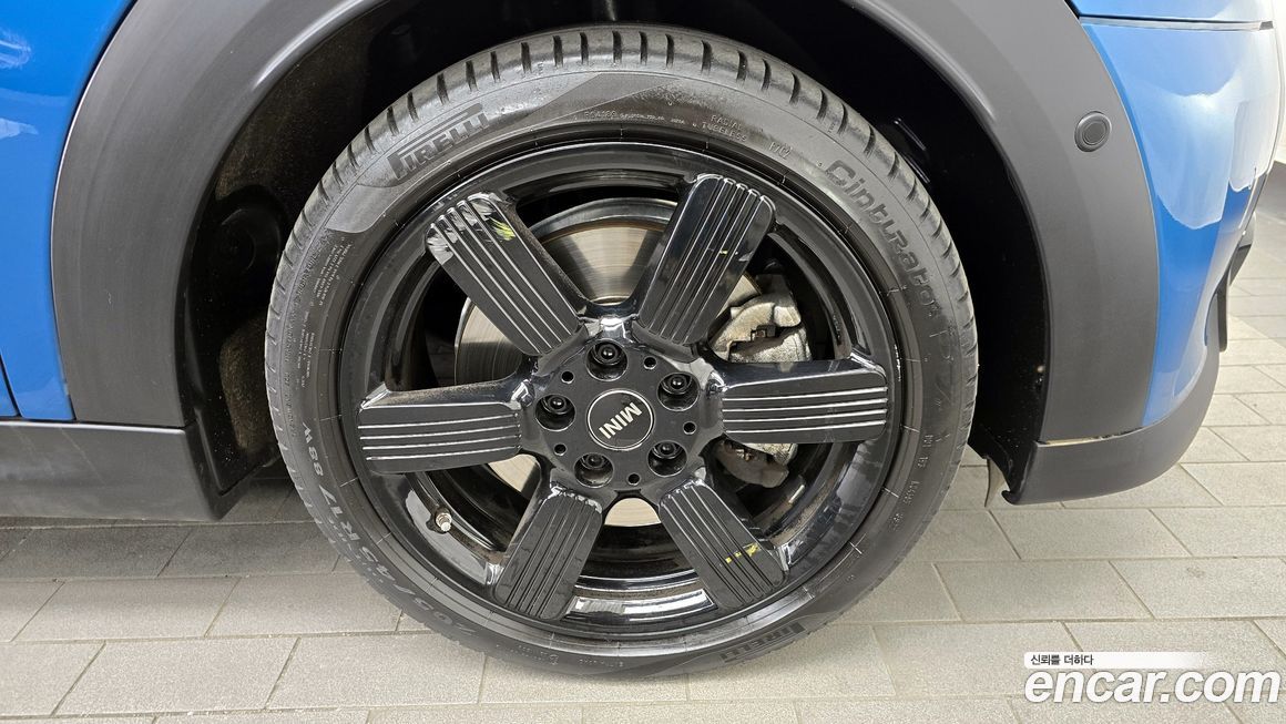 Mini Cooper Convertible 2023