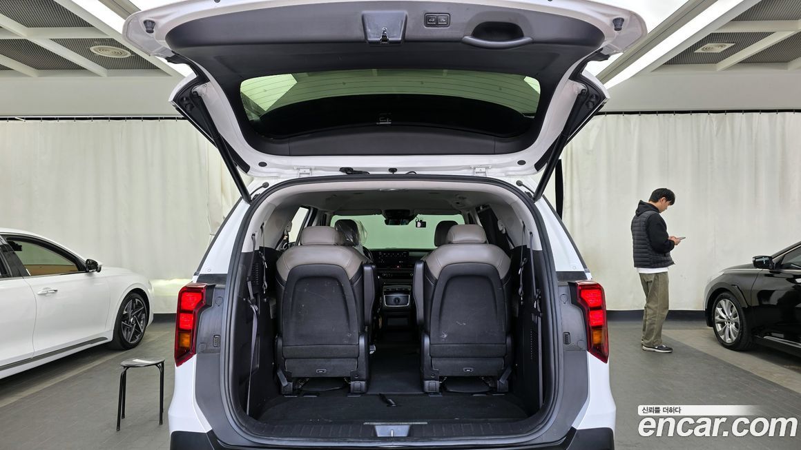Kia Canival 2024