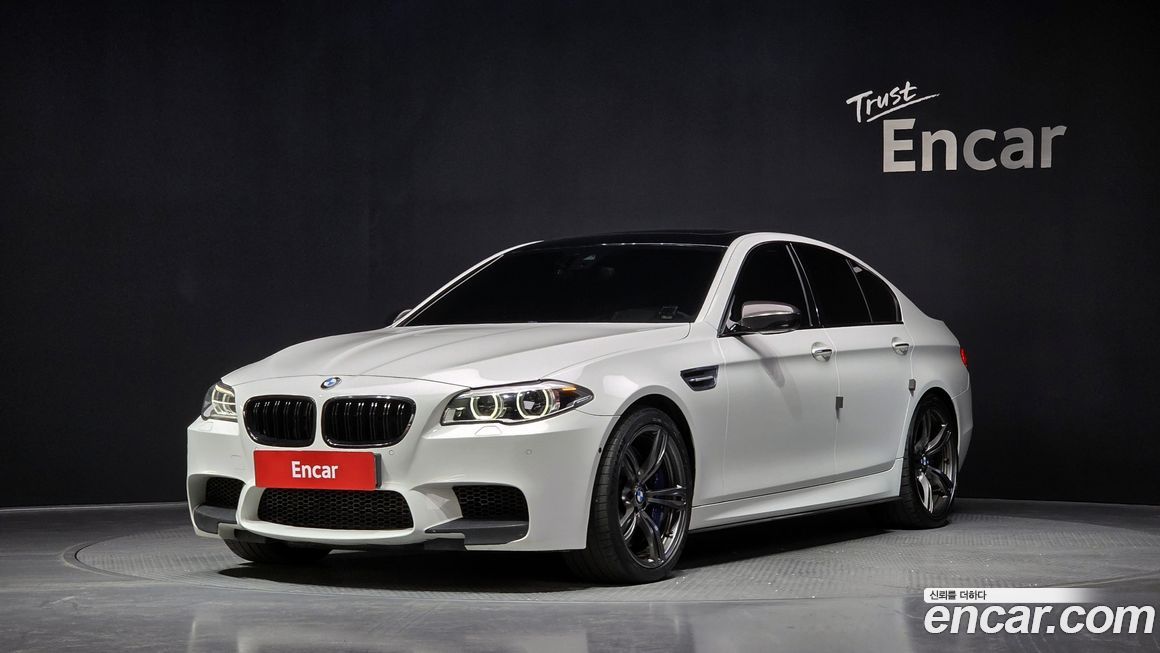 BMW M5 2016