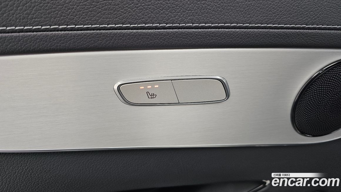 Mercedes-Benz GLC-Class 2021