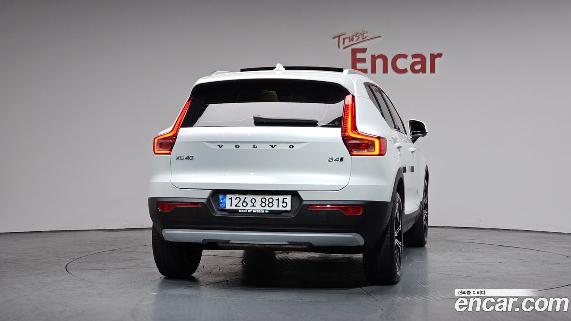 Volvo XC40 2021