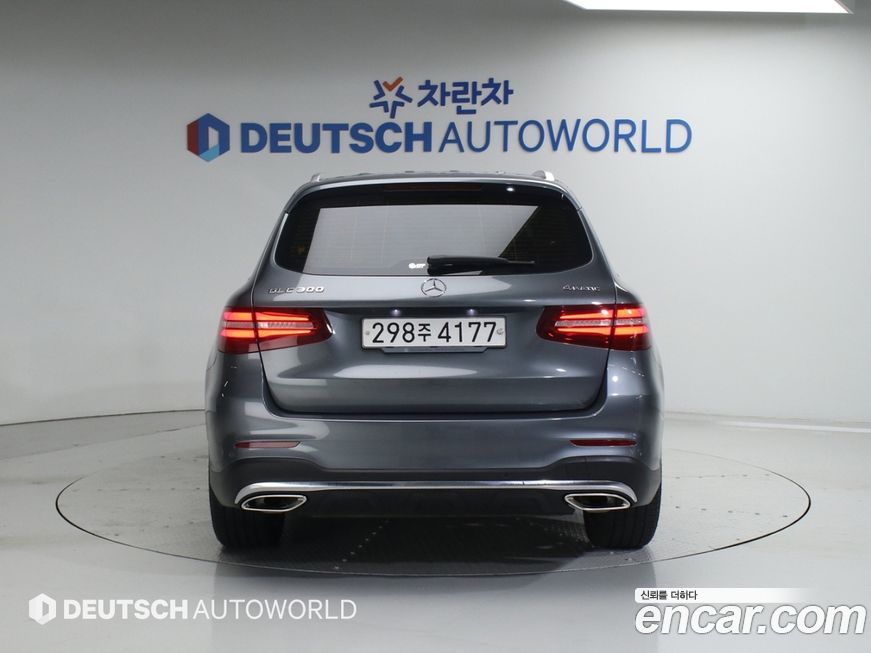Mercedes-Benz GLC-Class 2019