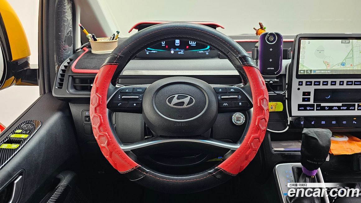 Hyundai Staria 2025
