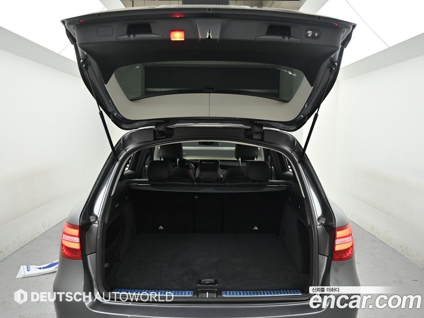 Mercedes-Benz GLC-Class 2019