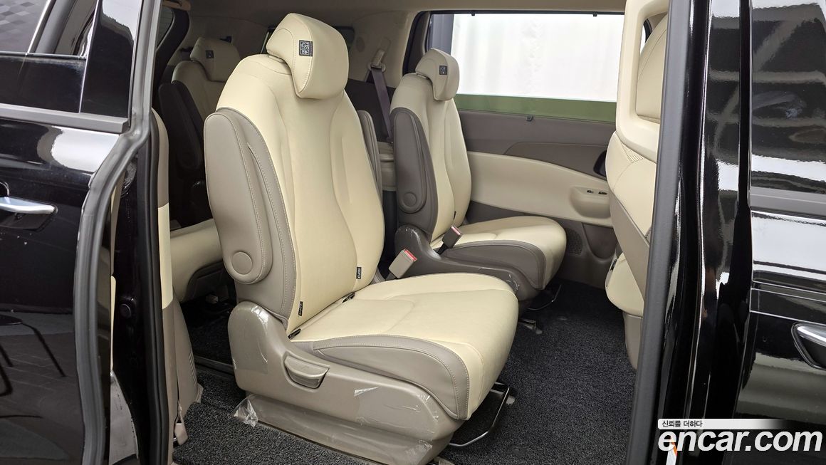 Kia Canival 2025