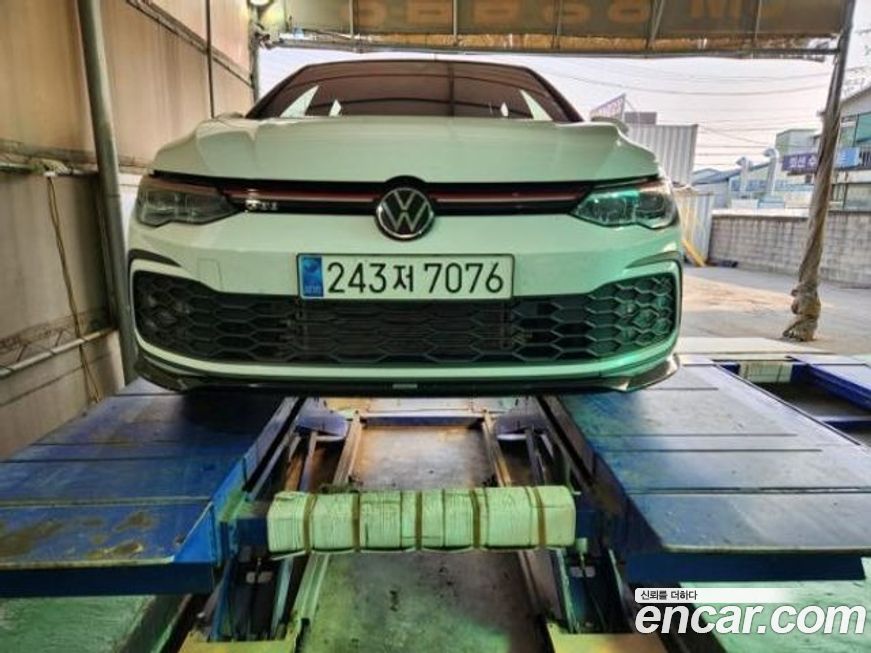 Volkswagen Golf 2024