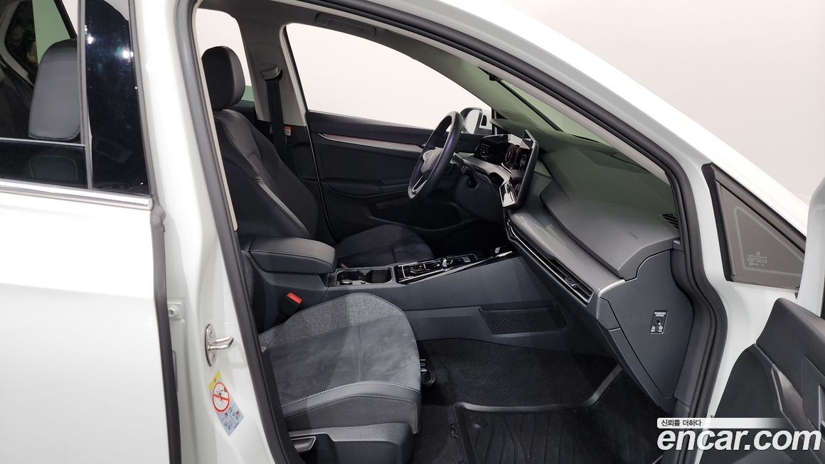 Volkswagen Golf 2025