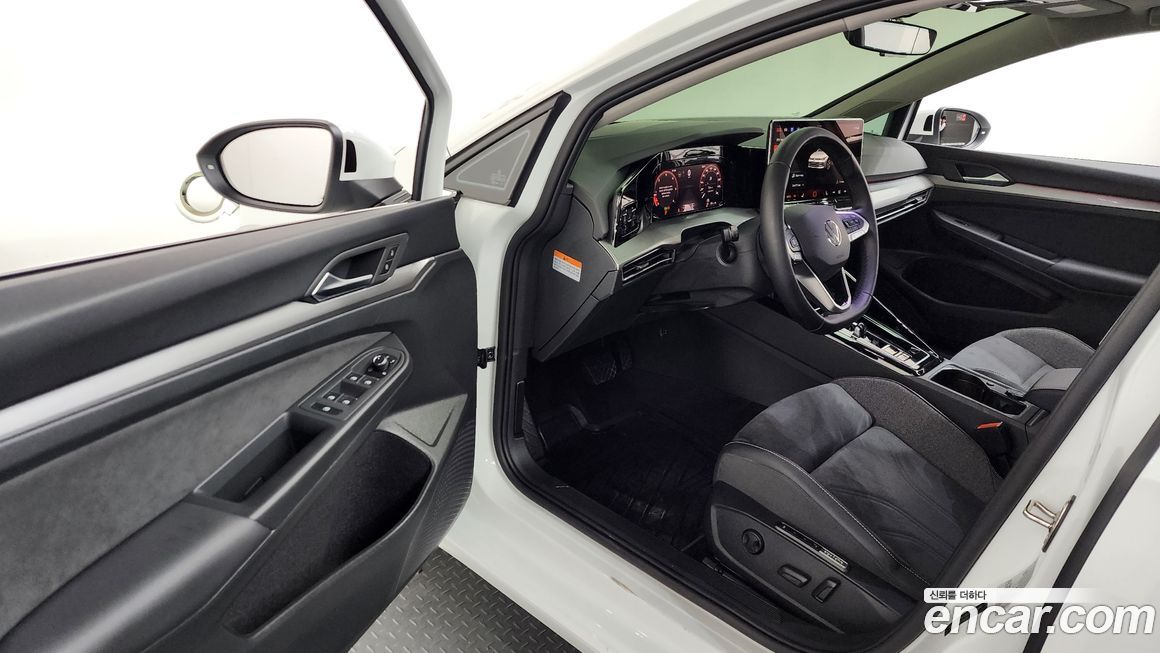 Volkswagen Golf 2025