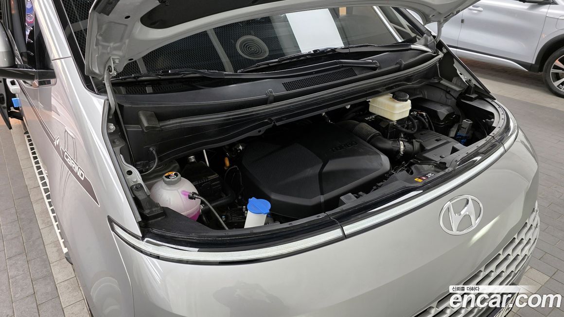 Hyundai Staria 2023