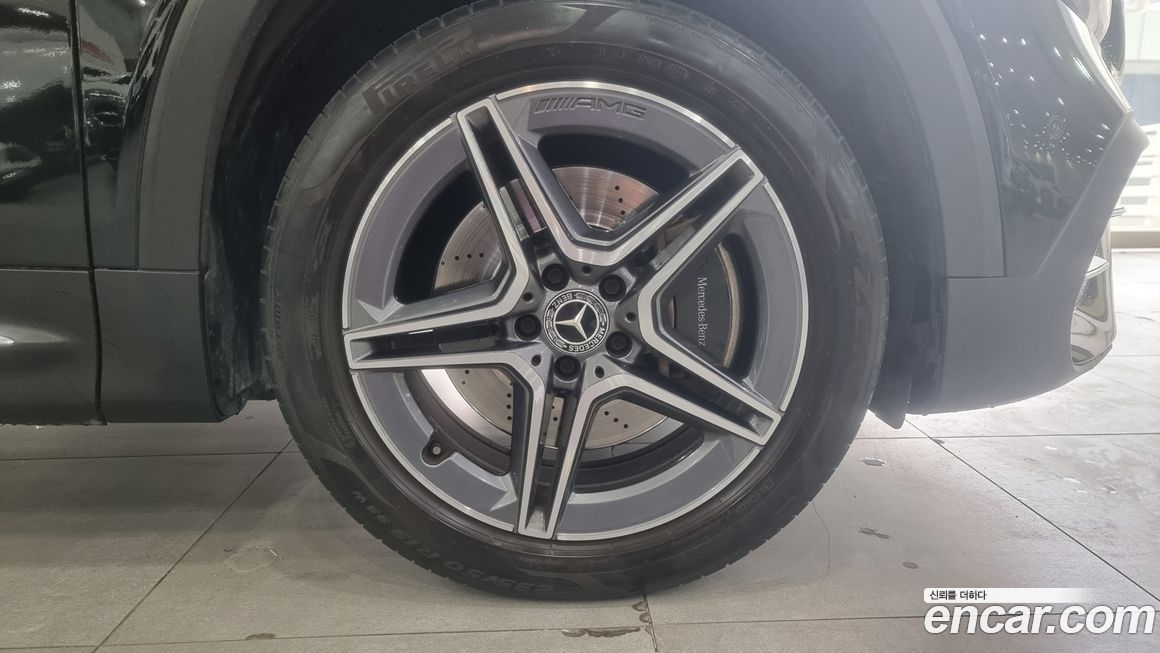 Mercedes-Benz GLB-Class 2020