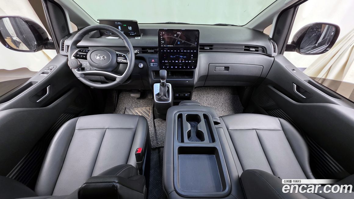 Hyundai Staria 2023