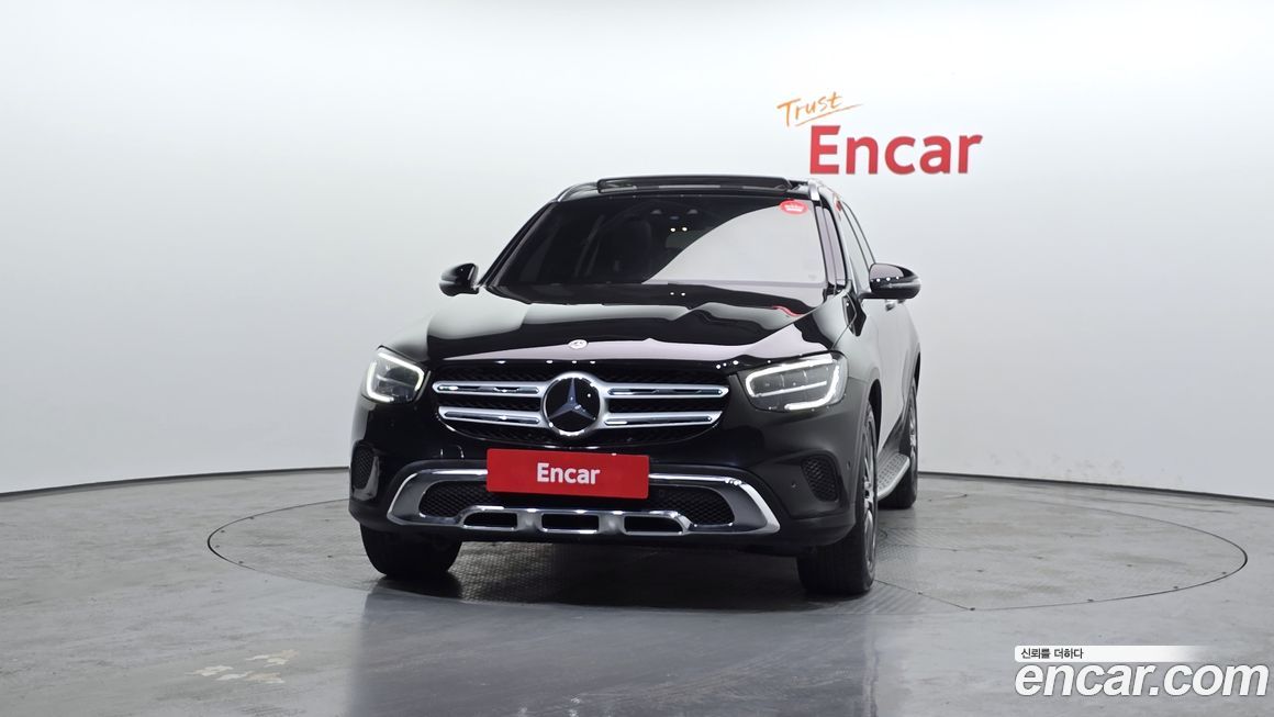 Mercedes-Benz GLC-Class 2021