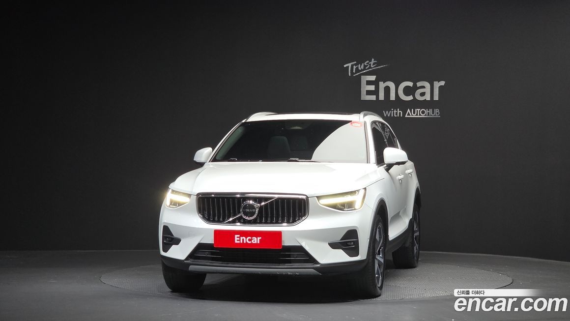 Volvo XC40 2023