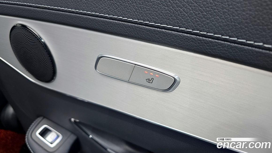 Mercedes-Benz GLC-Class 2021