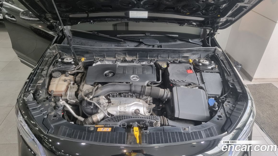 Mercedes-Benz GLB-Class 2020