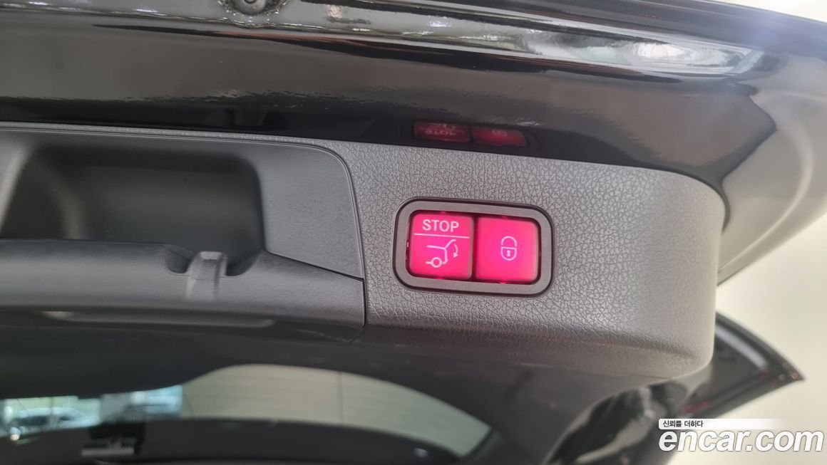 Mercedes-Benz GLB-Class 2020