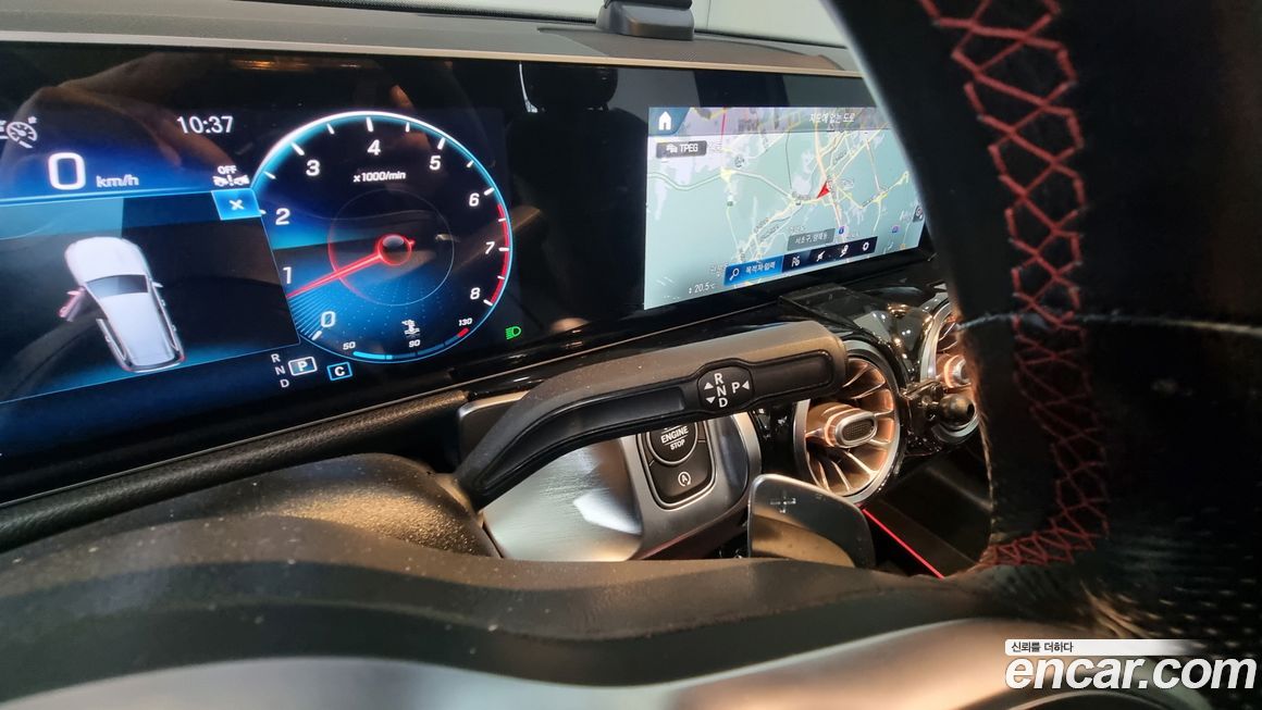 Mercedes-Benz GLB-Class 2020