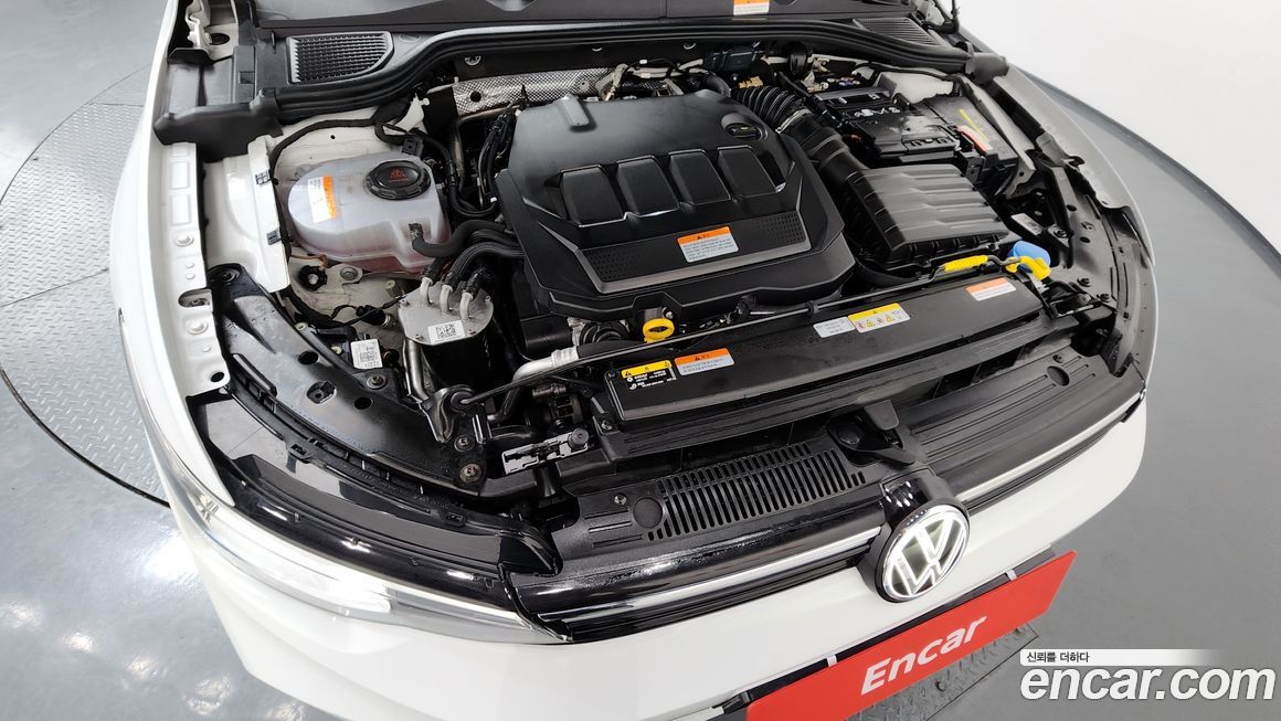 Volkswagen Golf 2025