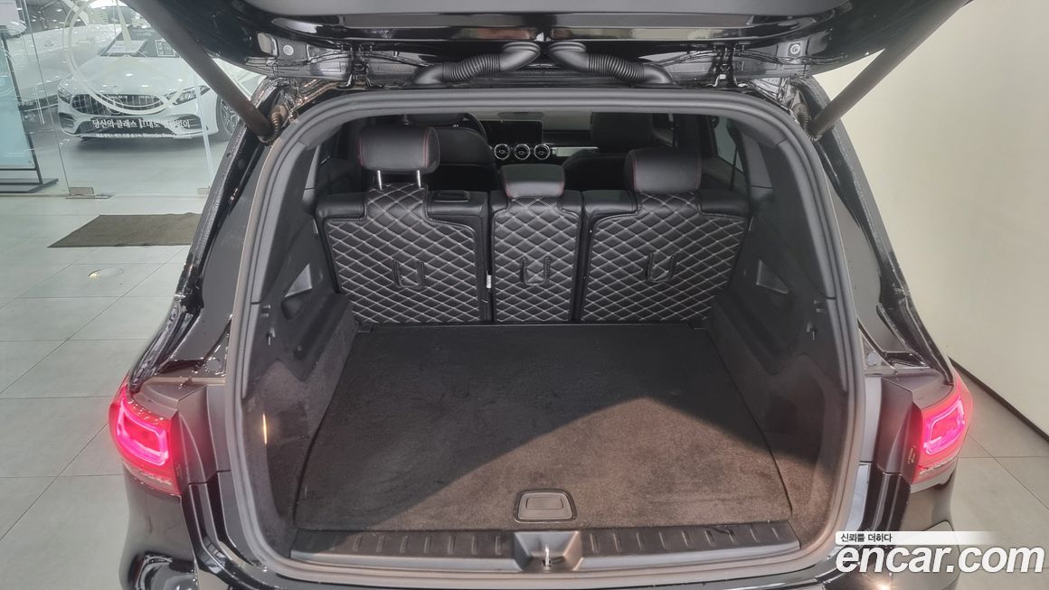 Mercedes-Benz GLB-Class 2020