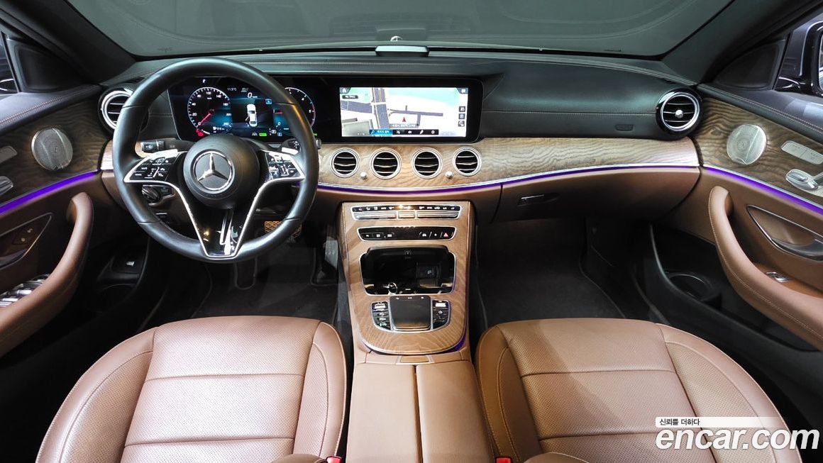 Mercedes-Benz E-Class 2023