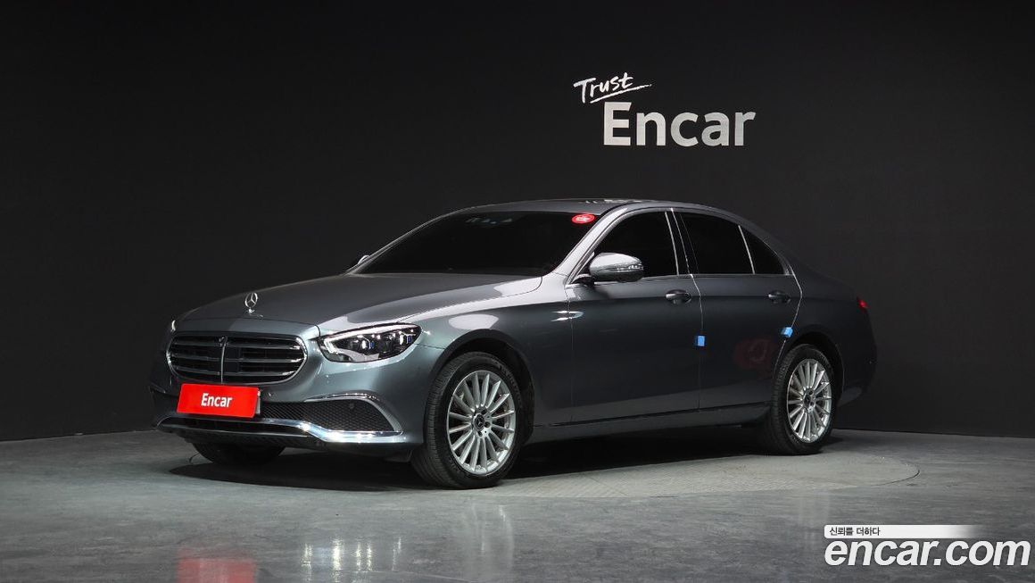 Mercedes-Benz E-Class 2023