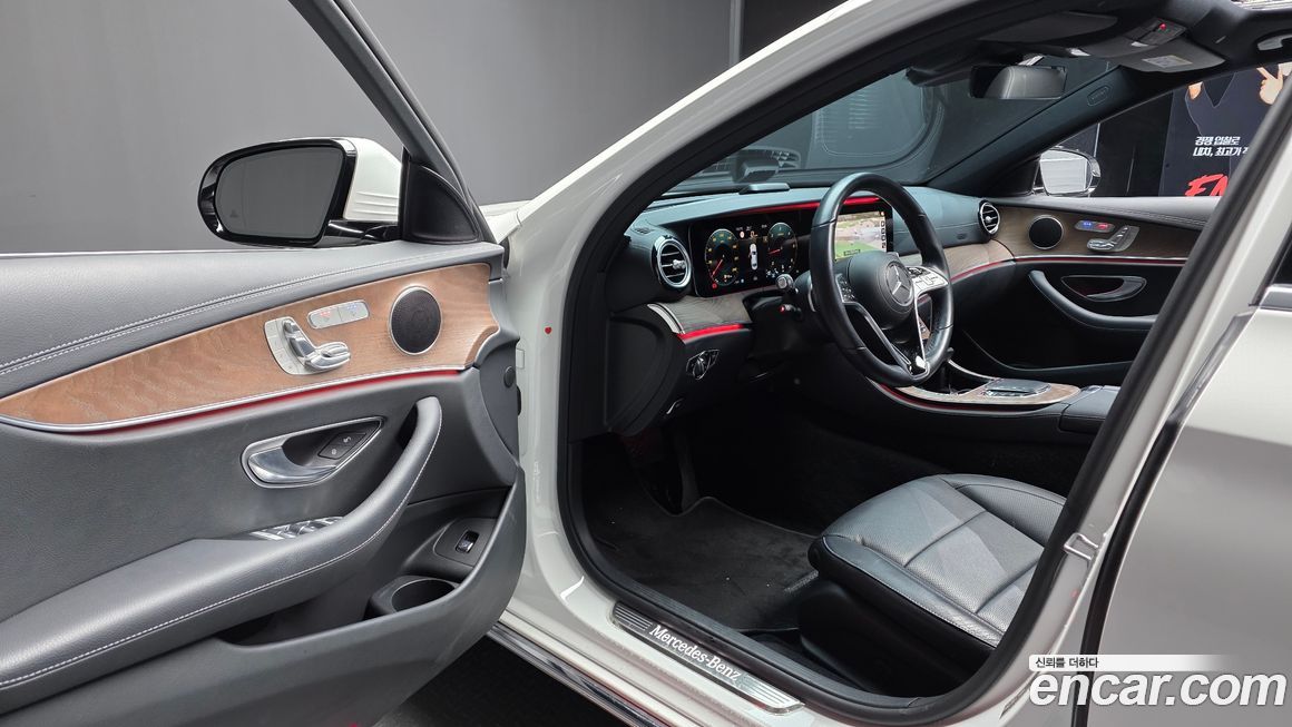 Mercedes-Benz E-Class 2021