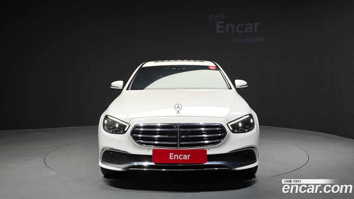 Mercedes-Benz E-Class 2021