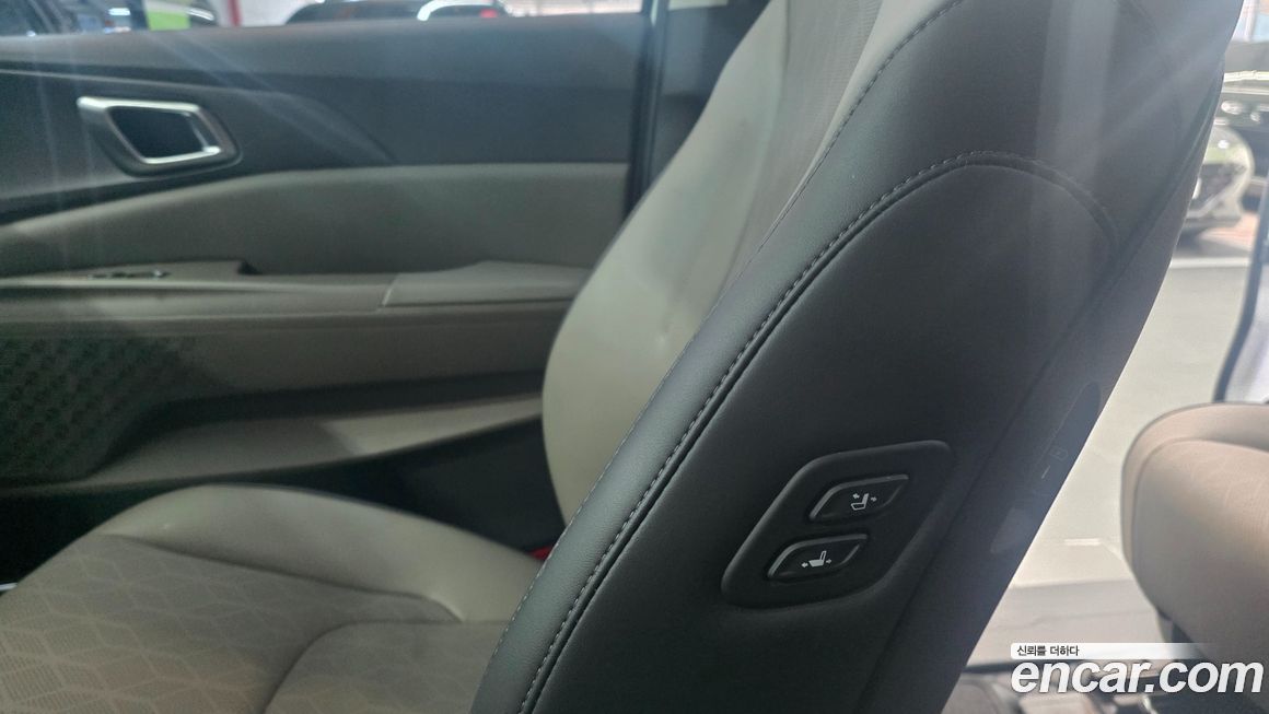 Kia Canival 2025