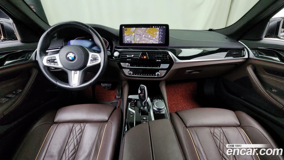 BMW 5-Series 2021