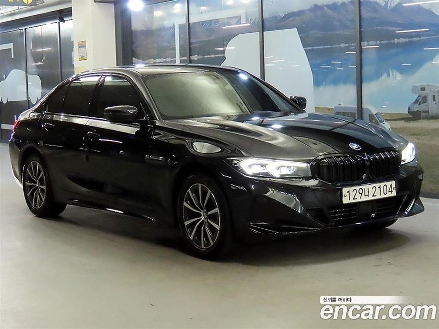 BMW 3-Series 2023