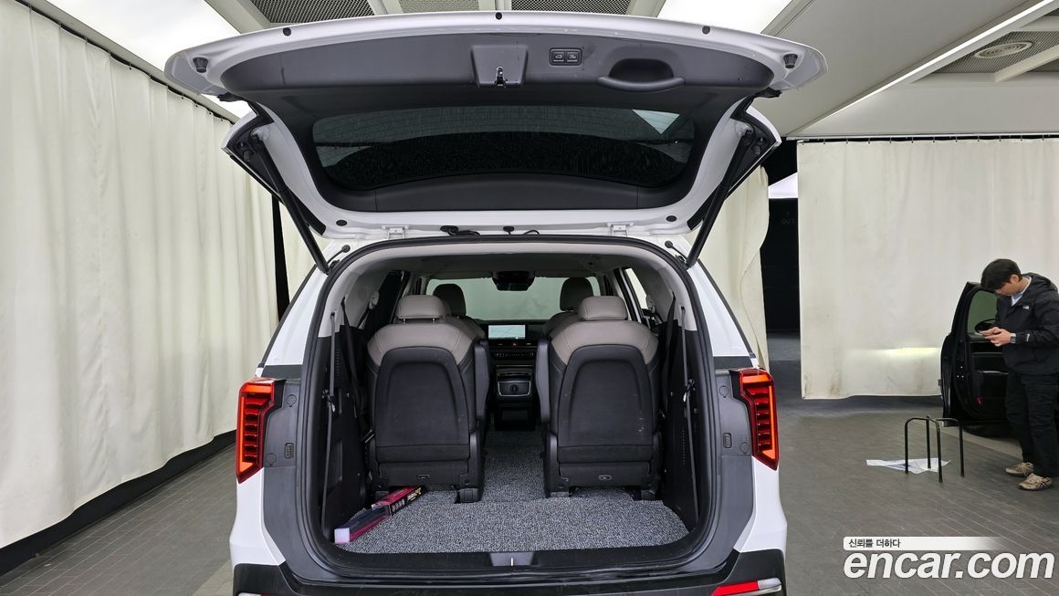 Kia Canival 2025