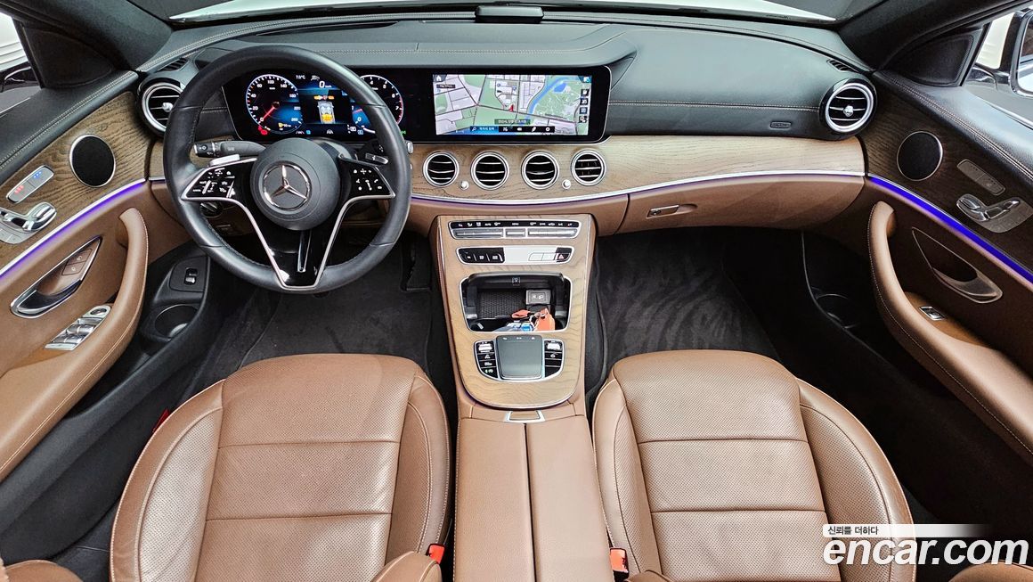 Mercedes-Benz E-Class 2022
