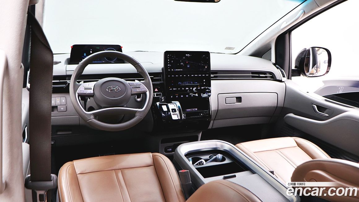 Hyundai Staria 2024