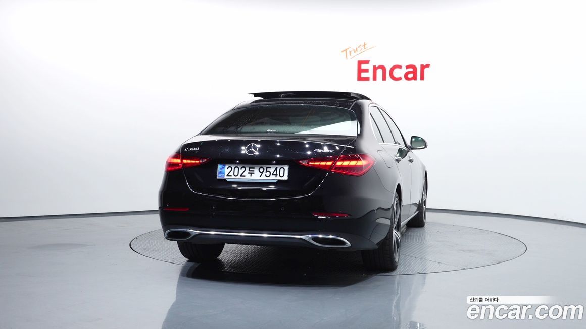 Mercedes-Benz C-Class 2023