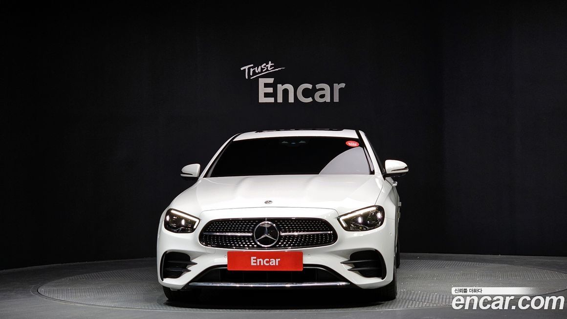 Mercedes-Benz E-Class 2023