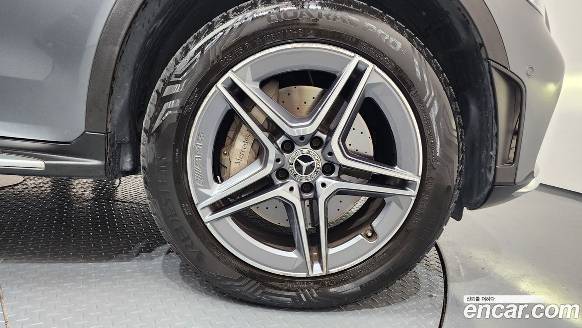 Mercedes-Benz GLC-Class 2021