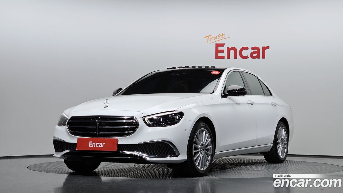 Mercedes-Benz E-Class 2022