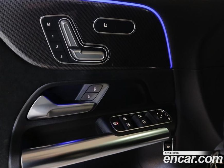 Mercedes-Benz GLA-Class 2023