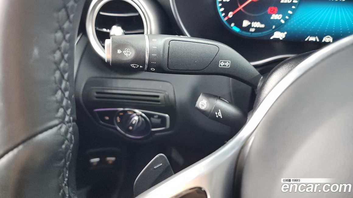 Mercedes-Benz GLC-Class 2021