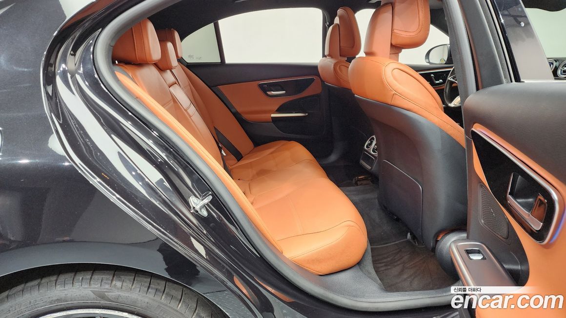 Mercedes-Benz C-Class 2023