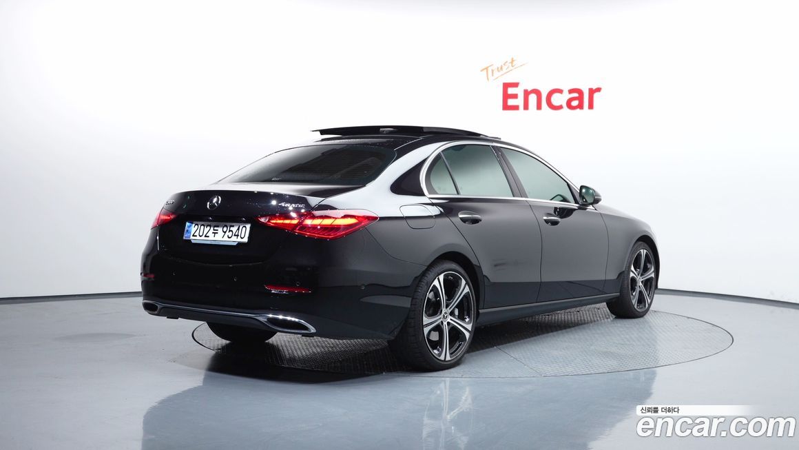 Mercedes-Benz C-Class 2023