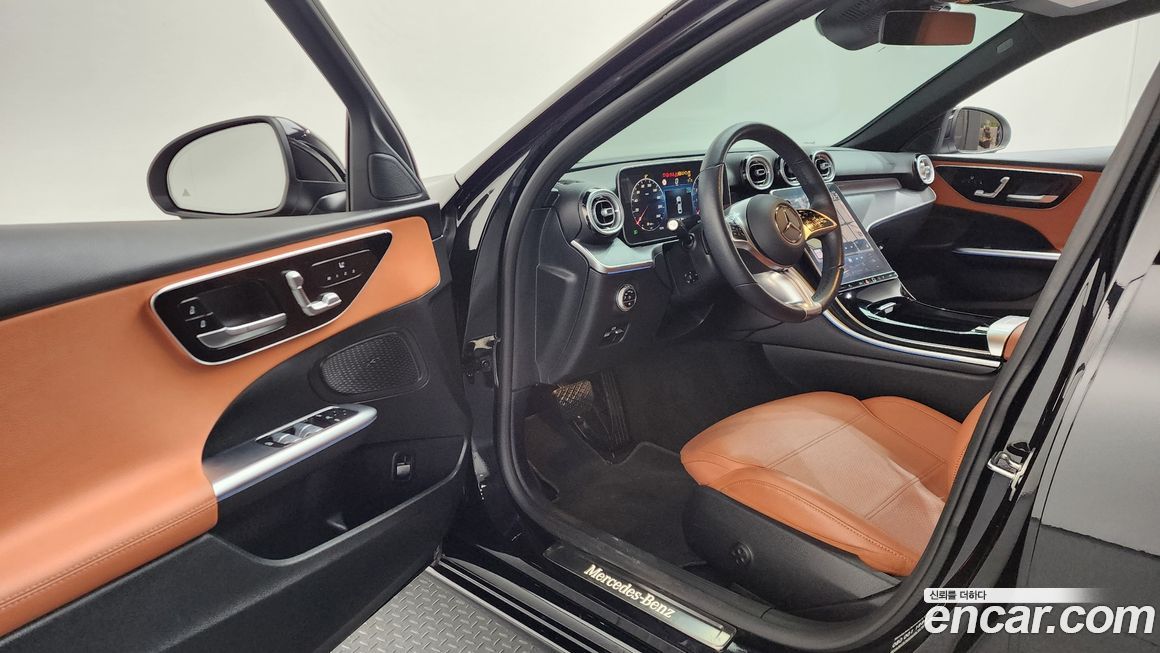 Mercedes-Benz C-Class 2023