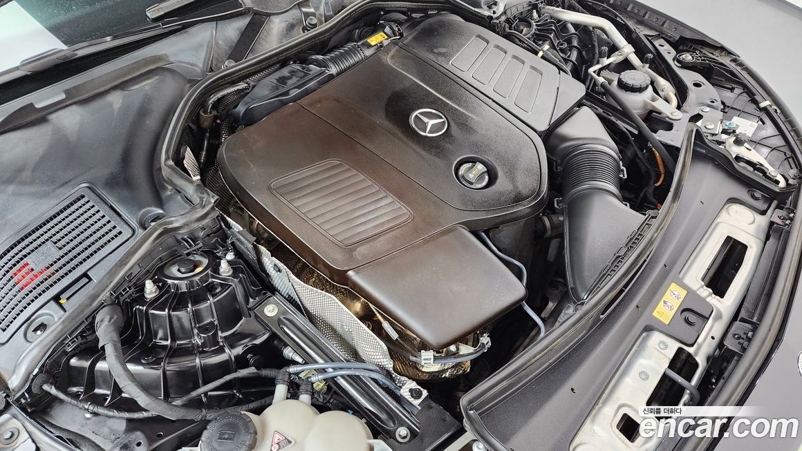 Mercedes-Benz C-Class 2023